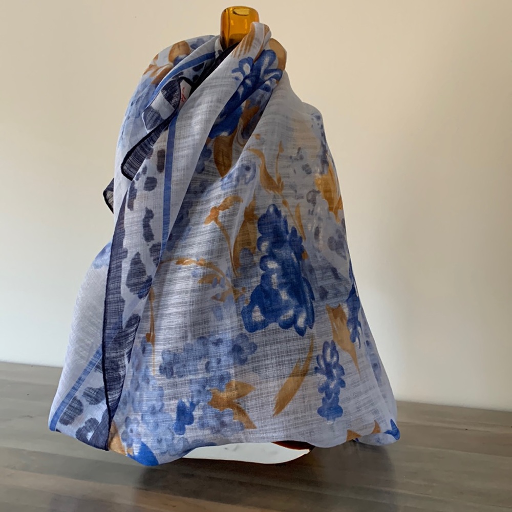 H&M - Women’s Blue Floral Scarf